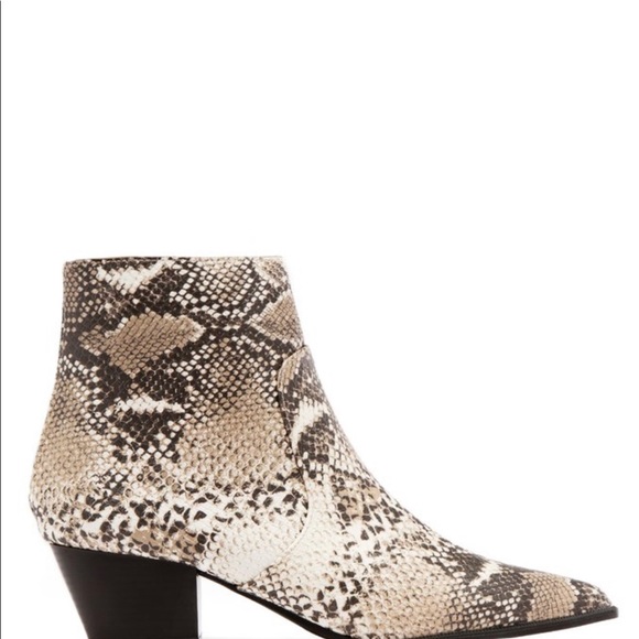 Lola Shoetique boots - Picture 2 of 5